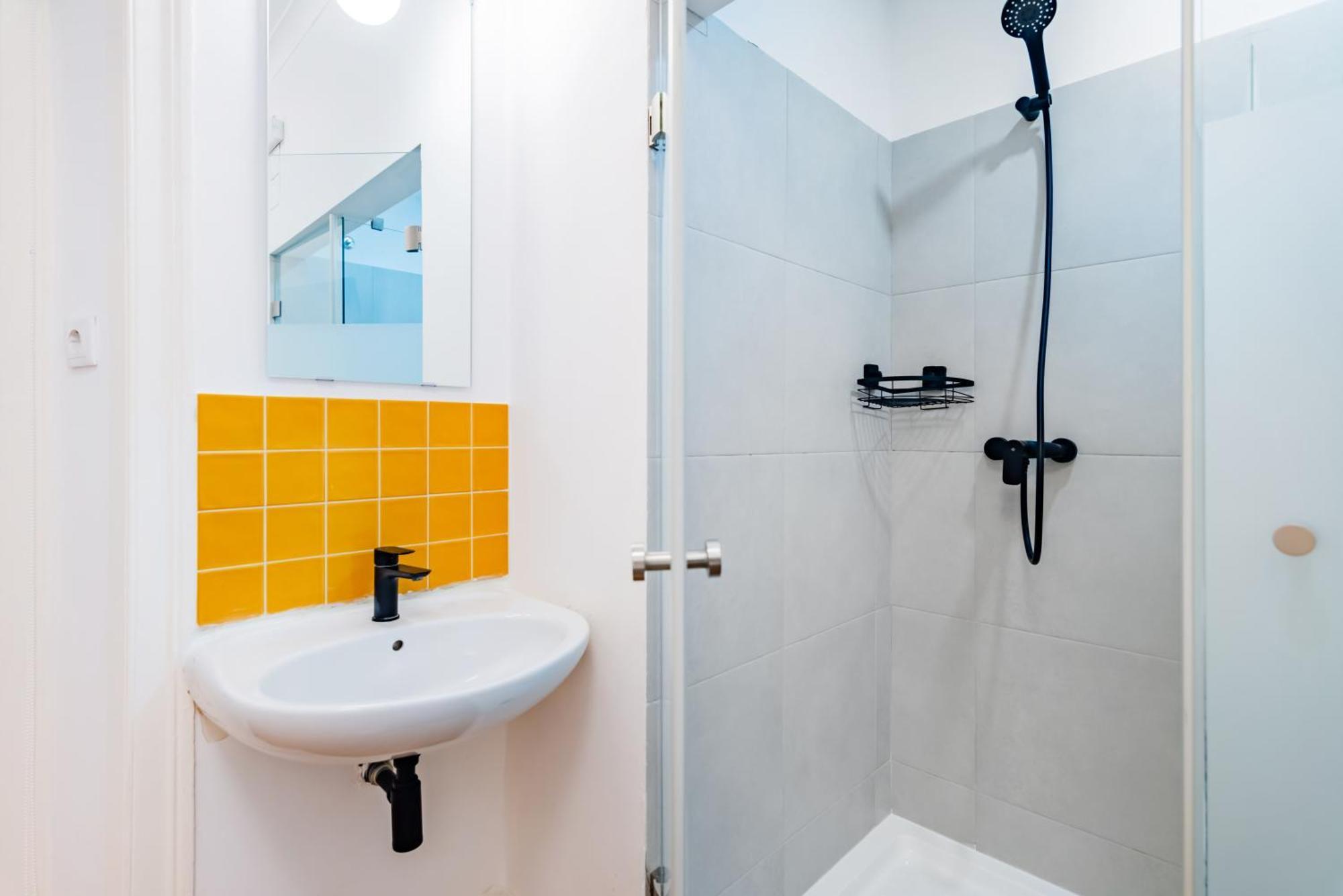 Guest Inn 2 Boutique House Lisbon Bilik gambar
